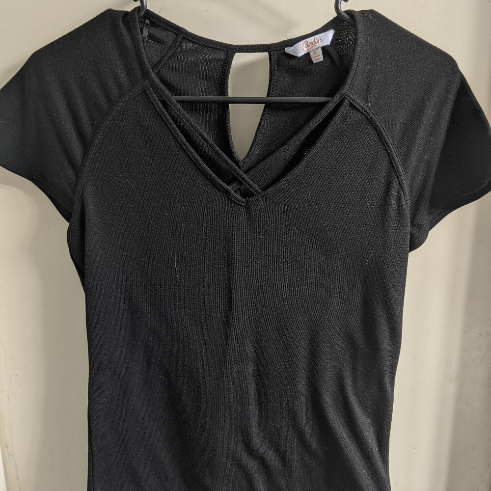Cute black short sleeved shirt with keyhole back